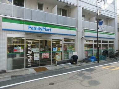 ファミリーマート千川駅前店