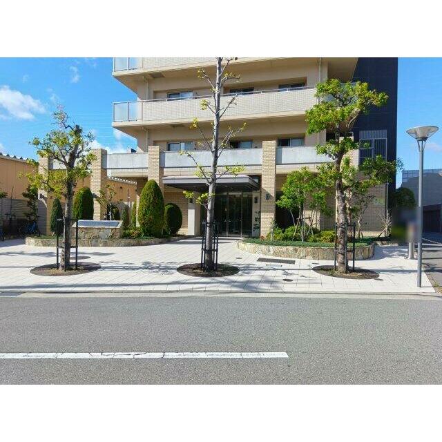 マンション入り口②