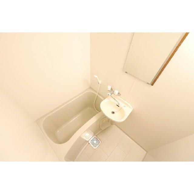 浴室乾燥機で雨や雪の日でもらくらくお洗濯！