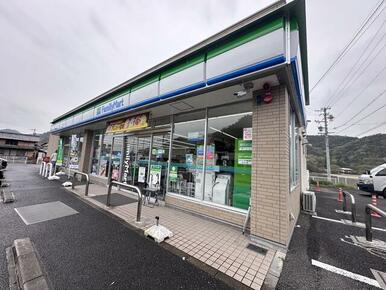 ファミリーマート各務原宝積寺店