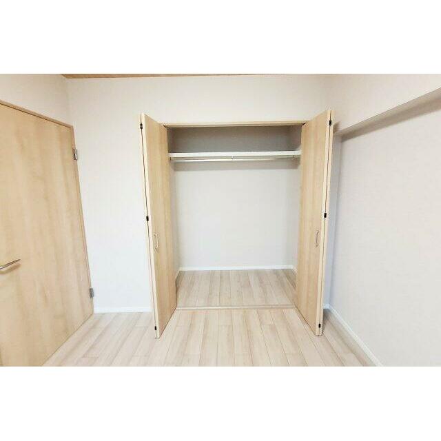 洋室1クローゼット：新調済み。