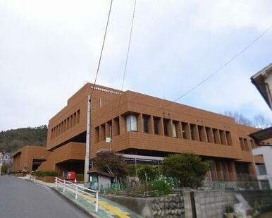 安佐北区図書館