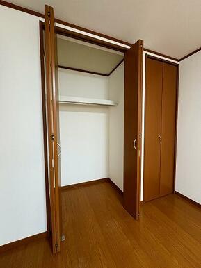 洋室クローゼット