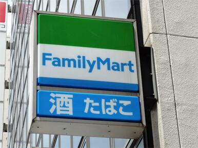 ﾌｧﾐﾘｰﾏｰﾄ 福岡堤二丁目店