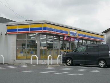 ミニストップ富士中里店まで533ｍ