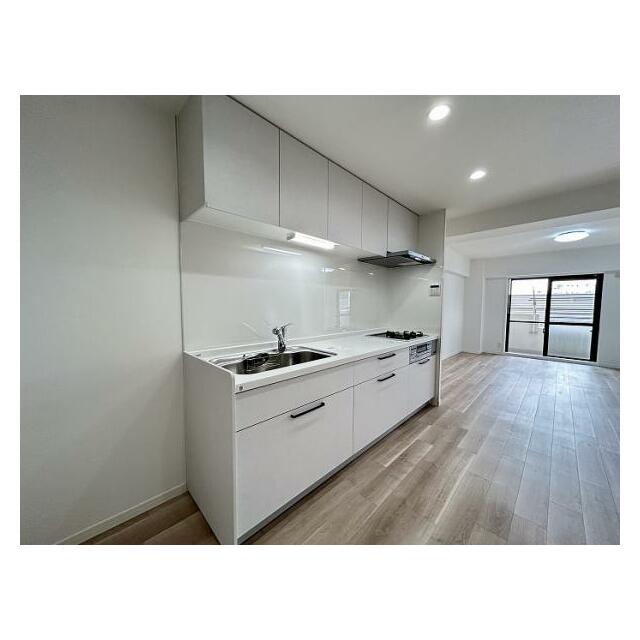 キッチン「別角度からの写真です。」