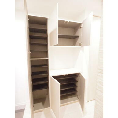 シューズボックス