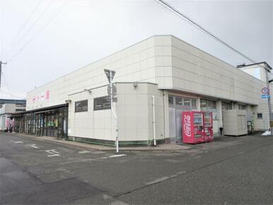 ト一屋千石町店まで徒歩約６分（約４３０ｍ）