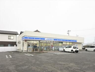 ローソン酒田若竹町店まで徒歩約８分（約５９０m）
