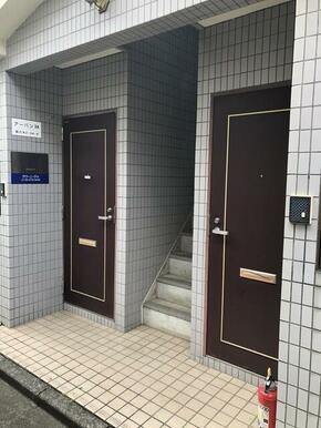 建物入口