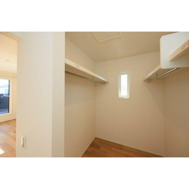 洋室7.5帖の部屋にはWIC付♪（施工例）