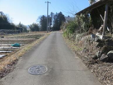 前面道路　北側から撮影