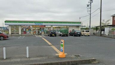 ファミリーマート 川越上寺山店