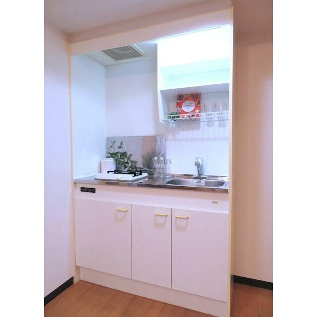 １口ガスコンロ付です（家具・雑貨はイメージです）