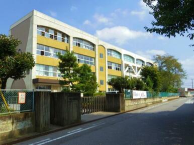 若松原中学校　1276ｍ/徒歩16分、車4分