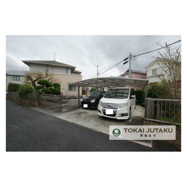 駐車スペース3台！カーポートつきです＾＾