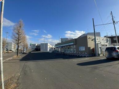 ファミリーマート　札幌月寒東５条１６丁目店