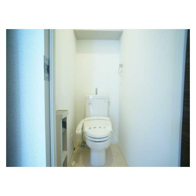 【トイレ】温水洗浄便座で快適に使えます♪