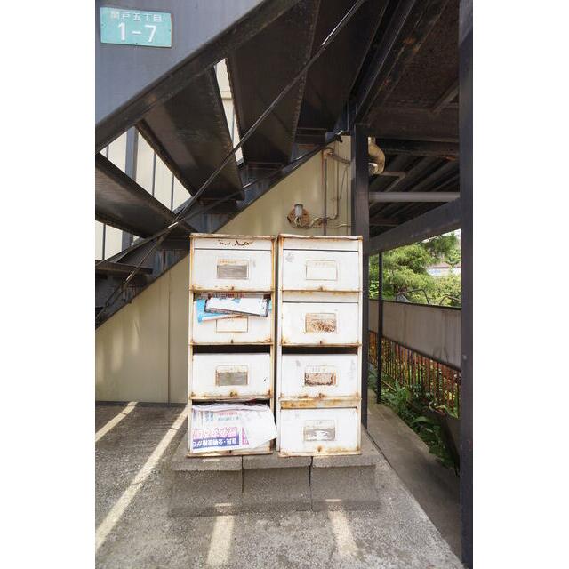 不在時でも安心の集合ポストあります♪