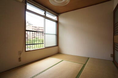 下階への音にも安心な畳のお部屋！