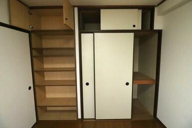 天袋付き！奥行きのある収納！多目的にご使用できます♪