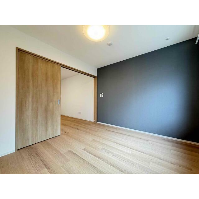 南向きなので日当たりが良く日中は照明なしで過ごせます♪