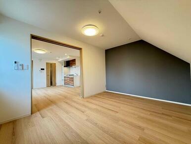 アクセントクロス仕様で、お部屋をオシャレに演出してくれます♪