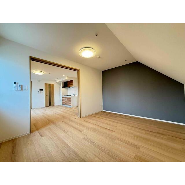 アクセントクロス仕様で、お部屋をオシャレに演出してくれます♪