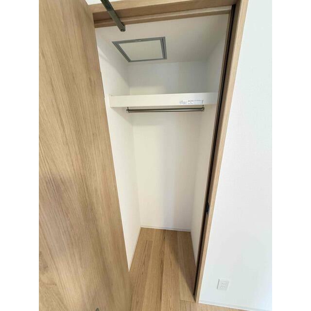 パイプハンガー付き☆畳まず衣類を掛けることができます♪