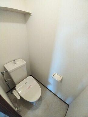 ★★トイレは嬉しい洗浄機能付き便座です♪★★