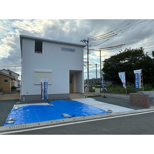 日を重ねるごとにこの佇まいに愛着が湧いてきそう（1号棟）