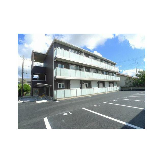 積水ハウス施工の３階建て軽量鉄骨造の賃貸住宅『シャーメゾン』