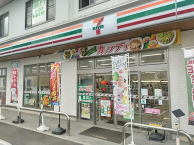 セブン－イレブン 草加新田駅東口店
