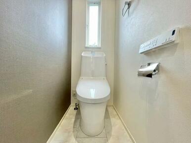1・2階にトイレ有！階段の昇り降りが無く高齢の方にも安心！