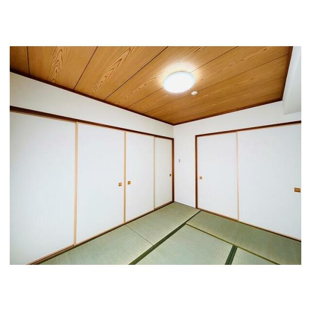 「和室」別角度からのお写真です。