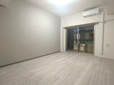 13.7帖LDK※別部屋参考写真です。
