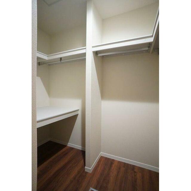 ■収納■　大容量クローゼットで収納量は豊富です。お部屋を広くご使用いただけます。