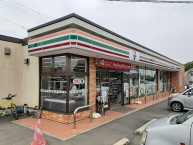 セブンイレブン　泗水富の原店
