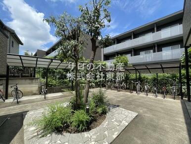 雨の日でも安心して止められる屋根付の駐輪場です☆