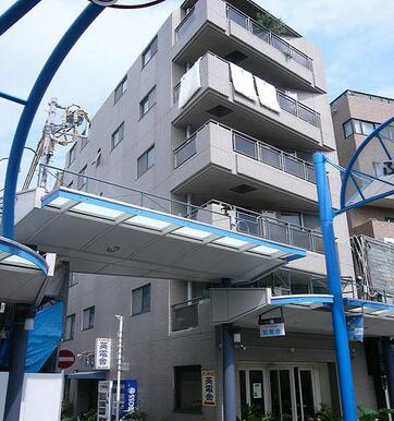 商店街隣接の住環境良好マンション