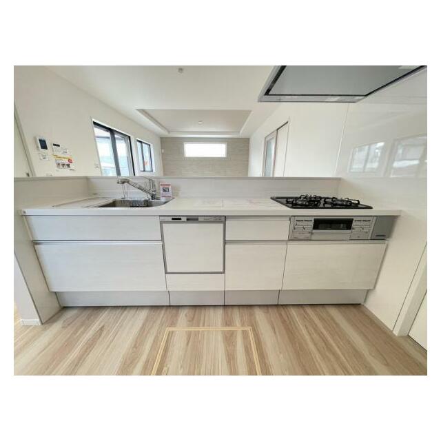 空間を隔てないカウンターキッチンはリビングにいる家族と会話がしやすい仕様＾＾