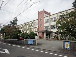 富山市立柳町小学校