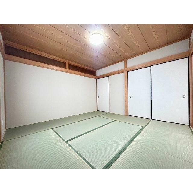 「和室」１階８帖和室の様子です。