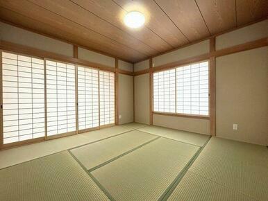 「和室」１階８帖和室の別角度からの様子です。