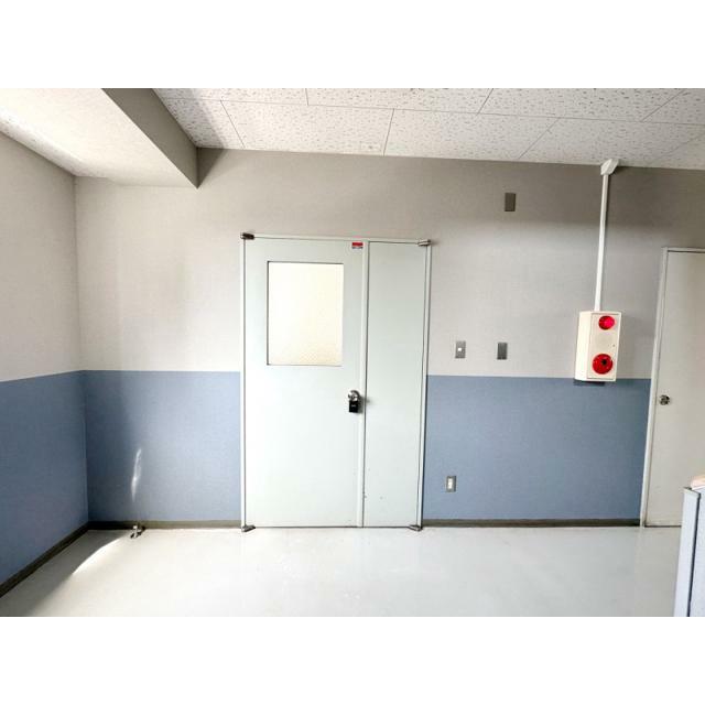 出入り口ドア