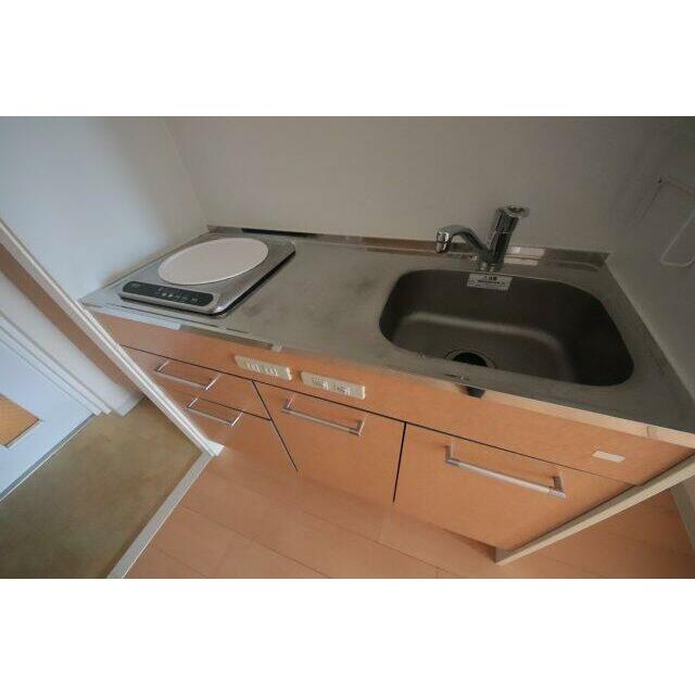 コンパクトなキッチンで掃除もラクラク