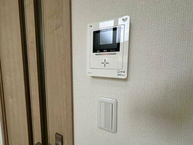 来訪者の確認が出来るモニター付インターホン
