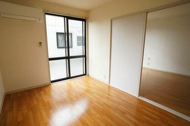 エアコン付きでございます