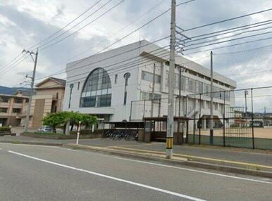 富山市立大沢野小学校