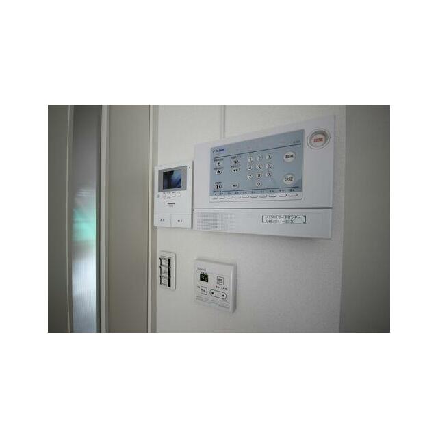 ホームセキュリティーシステム導入。非常時の駆けつけサービス等々、日々の生活に確かな安心感を。